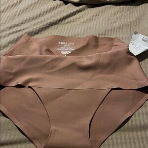 STRM LINE Women’s Seamless High-Waist Shapewear Briefs - Mauve Brown